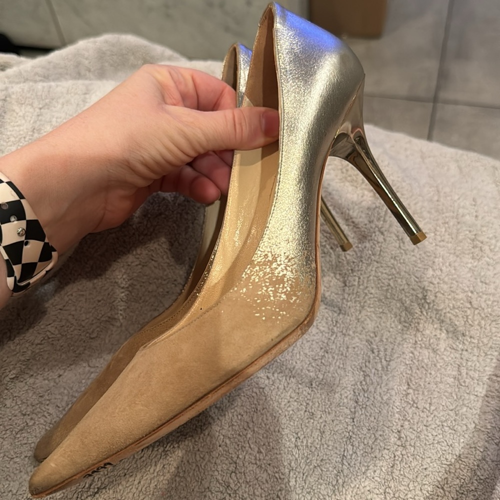 Jimmy Choo Tan and Gold Heels Sleek Pointed Toe - Picture 2 of 10
